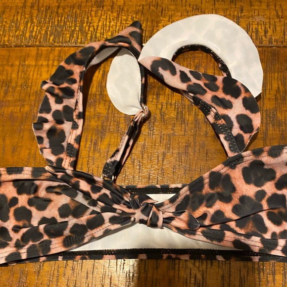 SHEIN leopard print bikini - Picture 11 of 11